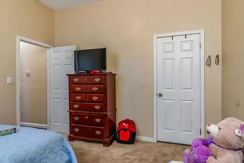 211 N Walnut Ave, Ripon, CA 95366 photo 24