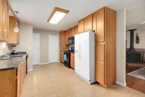 2308 Covered Wagon Cir, Elverta, CA 95626 photo 9