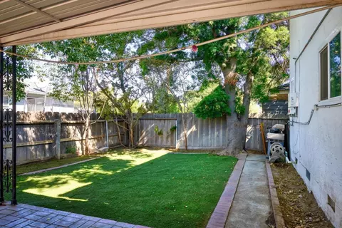 Exterior - 311 Shepard Way, Manteca, CA 95336 photo 7 of 14