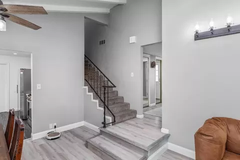 Entry Way - 311 Shepard Way, Manteca, CA 95336 photo 2 of 4