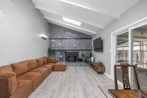 Living - 311 Shepard Way, Manteca, CA 95336 photo 1 of 1
