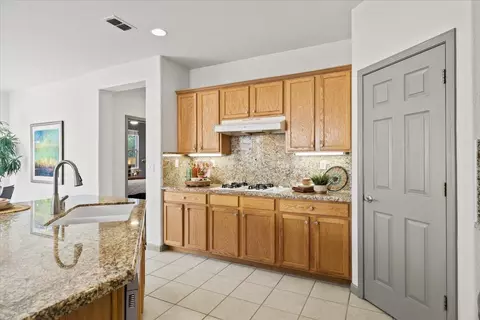 1069 Callander Way, Folsom, CA 95630 photo 11