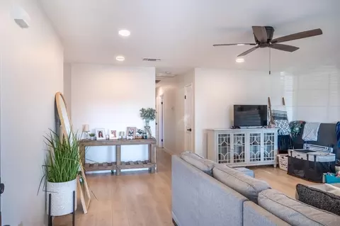 Entry Way - 756 Clemens Ct, Ripon, CA 95366 photo 1 of 2