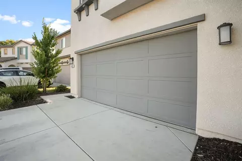 3609 Landmark Cir, Modesto, CA 95356 photo 4