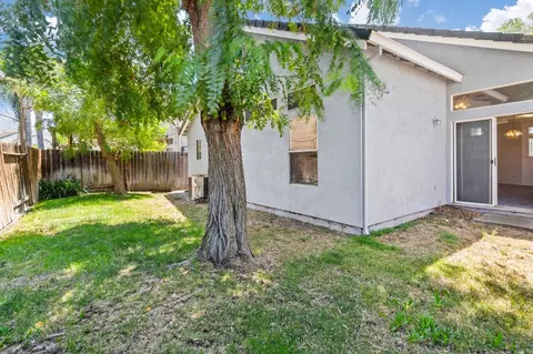 Exterior - 1729 Laurelgrove Ln, Tracy, CA 95376 photo 3 of 6