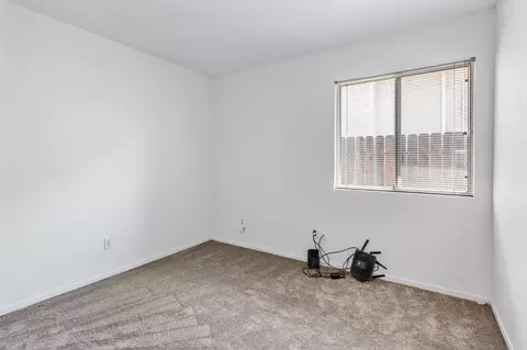 Bedroom - 1729 Laurelgrove Ln, Tracy, CA 95376 photo 2 of 4