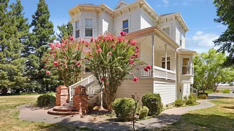 Exterior - 15151 Isleton Rd, Isleton, CA 95641 photo 2 of 12