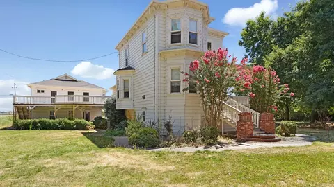 Exterior - 15151 Isleton Rd, Isleton, CA 95641 photo 3 of 12
