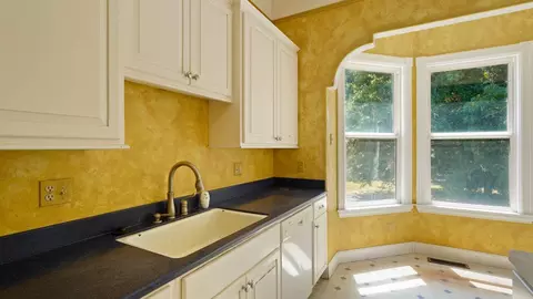 Kitchen - 15151 Isleton Rd, Isleton, CA 95641 photo 3 of 3