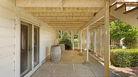 Exterior - 15151 Isleton Rd, Isleton, CA 95641 photo 7 of 12