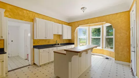 Kitchen - 15151 Isleton Rd, Isleton, CA 95641 photo 1 of 3