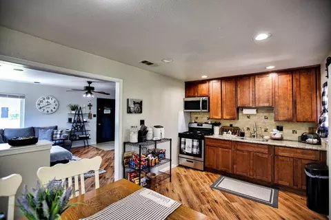 405 Emerson Ave, Modesto, CA 95350 photo 14