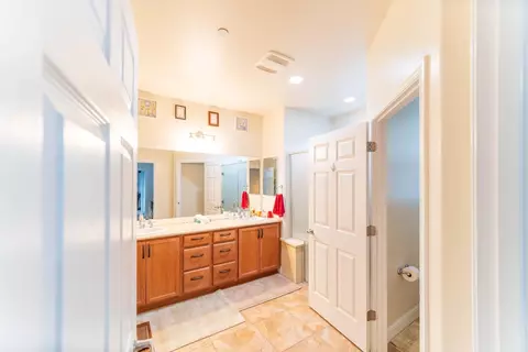 2467 Redbud Way, Manteca, CA 95336 photo 11