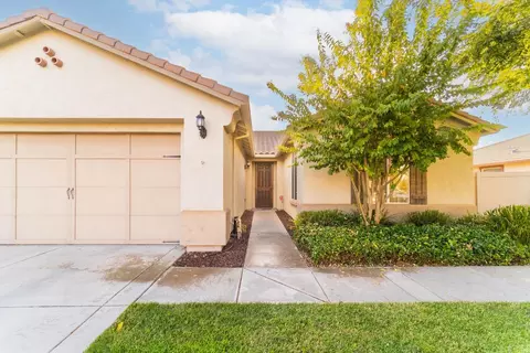 2467 Redbud Way, Manteca, CA 95336 photo 2
