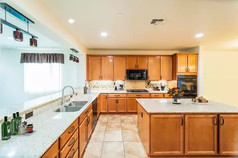 2467 Redbud Way, Manteca, CA 95336 photo 6
