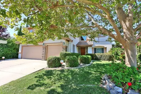 3233 Lake Terrace Dr, Elk Grove, CA 95758