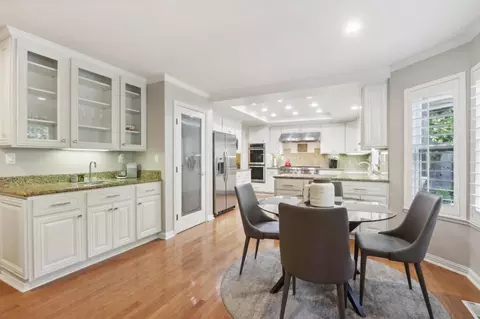 Kitchen - 18950 Edwin Markham Dr, Castro Valley, CA 94552 photo 4 of 6