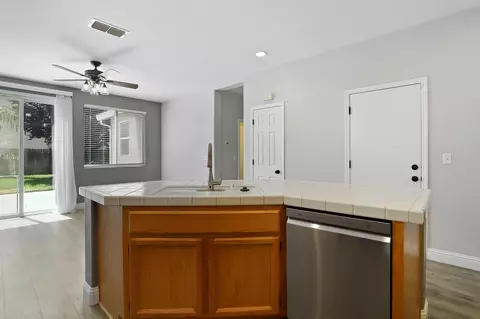 5708 Ridgepoint Dr, Antelope, CA 95843 photo 15