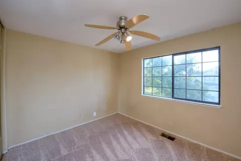 512 Berlin Way, Patterson, CA 95363 photo 21