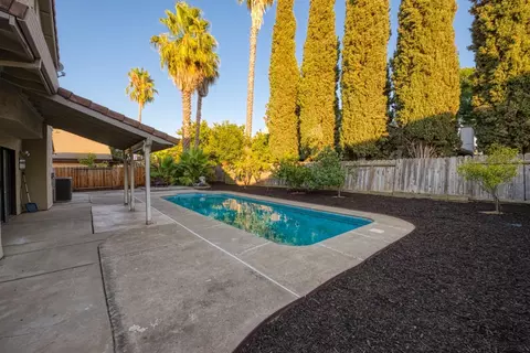 512 Berlin Way, Patterson, CA 95363 photo 34