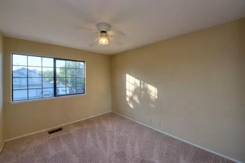 512 Berlin Way, Patterson, CA 95363 photo 24