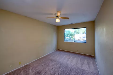 512 Berlin Way, Patterson, CA 95363 photo 16