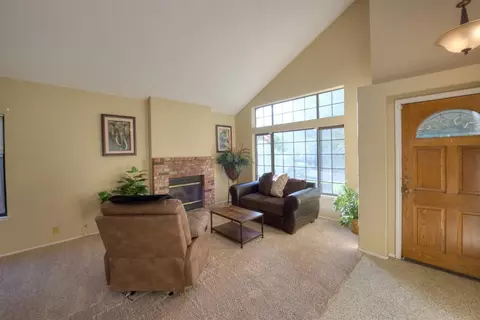 512 Berlin Way, Patterson, CA 95363 photo 6