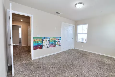 Bedroom - 551 Ashwick Loop, Sacramento, CA 95823 photo 8 of 13