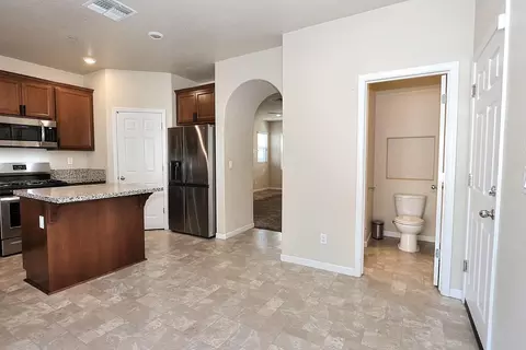 Entry Way - 551 Ashwick Loop, Sacramento, CA 95823 photo 1 of 6