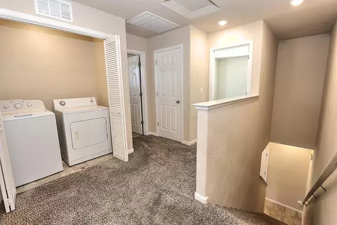 Entry Way - 551 Ashwick Loop, Sacramento, CA 95823 photo 5 of 6