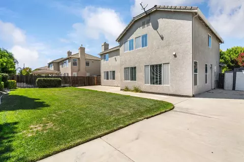 Exterior - 508 Shasta Ave, Ripon, CA 95366 photo 7 of 8