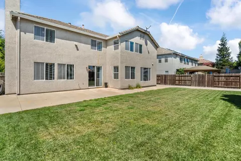 Exterior - 508 Shasta Ave, Ripon, CA 95366 photo 6 of 8