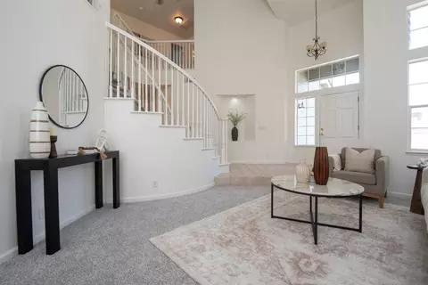 Entry Way - 1684 Bailey, Ripon, CA 95366 photo 3 of 5