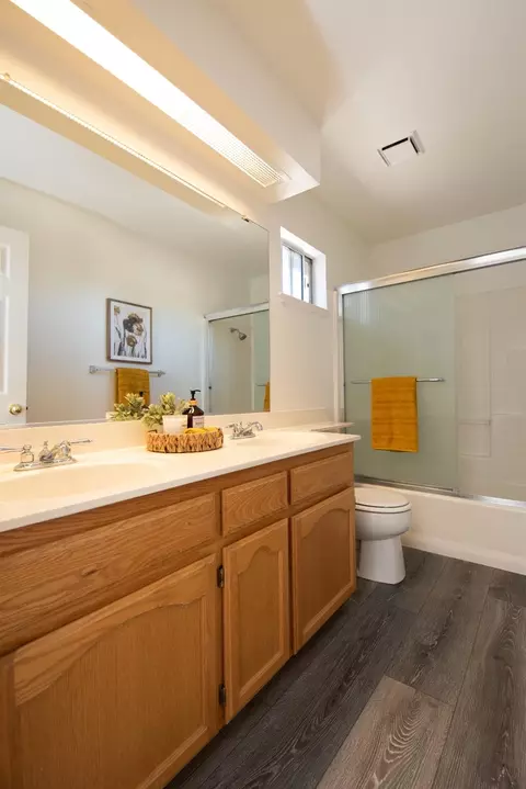 Bath - 1684 Bailey, Ripon, CA 95366 photo 5 of 5
