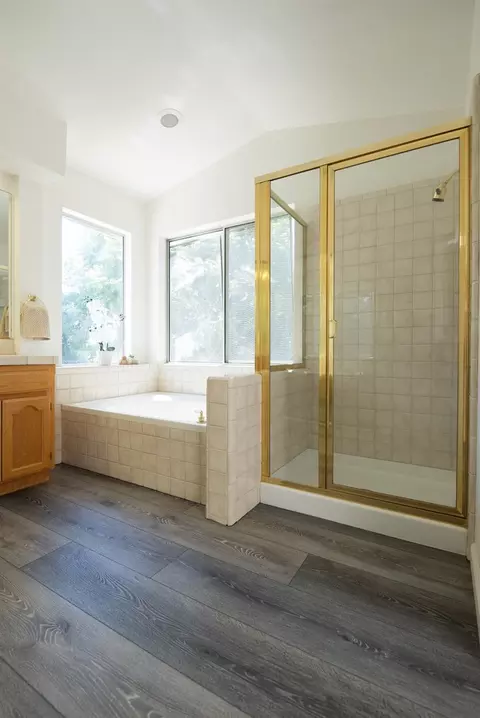 Bath - 1684 Bailey, Ripon, CA 95366 photo 3 of 5