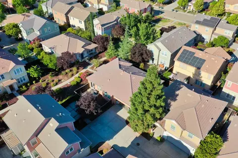View/Area - 9442 Vintner Cir, Patterson, CA 95363 photo 2 of 8