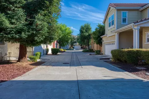 Exterior - 9442 Vintner Cir, Patterson, CA 95363 photo 7 of 7