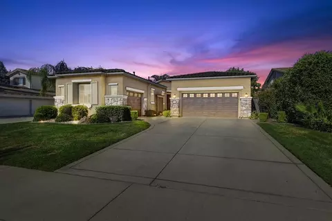 1521 Arrowwood Ln, Roseville, CA 95747