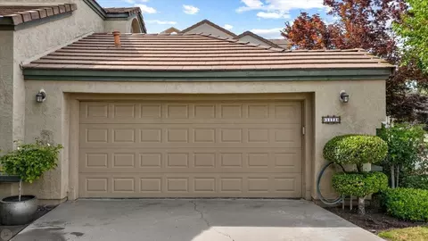 1172 Copper Cottage Ln, Modesto, CA 95355 photo 4