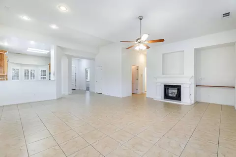 1600 Newhampton Way, Modesto, CA 95355 photo 6