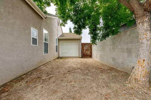 1600 Newhampton Way, Modesto, CA 95355 photo 29