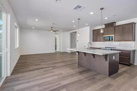 8205 Caminata Ln, Carmichael, CA 95608 photo 10