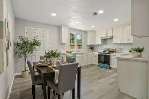 1013 Fish Dr, Modesto, CA 95351 photo 9