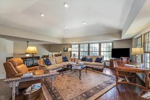 Living - 1550 E Cardella Rd, Merced, CA 95340 photo 2 of 6