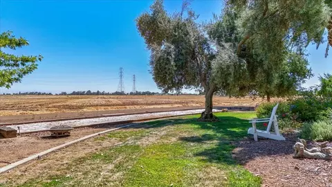 Exterior - 1550 E Cardella Rd, Merced, CA 95340 photo 17 of 30