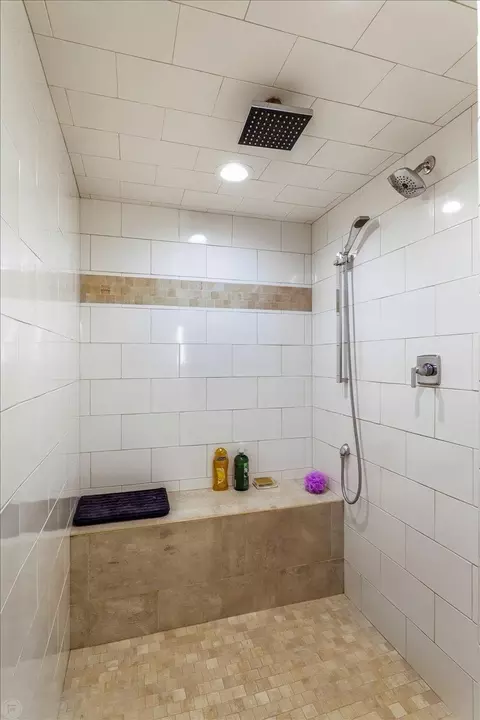 Bath - 1550 E Cardella Rd, Merced, CA 95340 photo 11 of 11