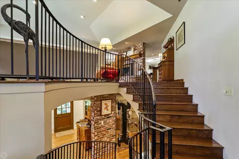 Entry Way - 1550 E Cardella Rd, Merced, CA 95340 photo 4 of 12