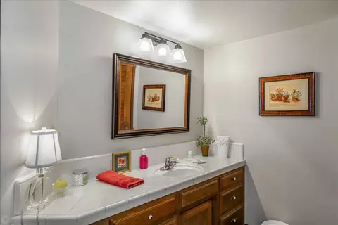 Bath - 1550 E Cardella Rd, Merced, CA 95340 photo 2 of 11