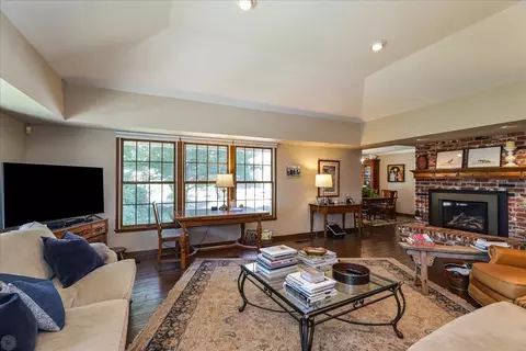 Living - 1550 E Cardella Rd, Merced, CA 95340 photo 4 of 6