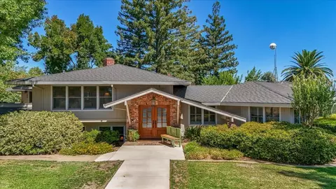 Exterior - 1550 E Cardella Rd, Merced, CA 95340 photo 2 of 30